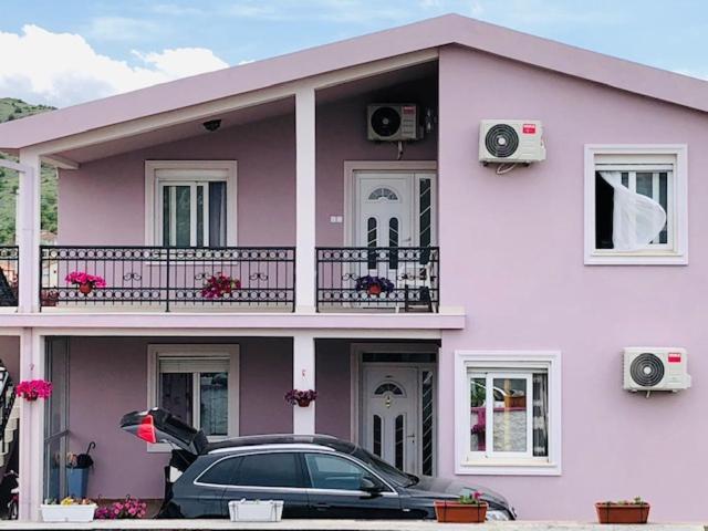 Apartman Mona 포드고리차 외부 사진