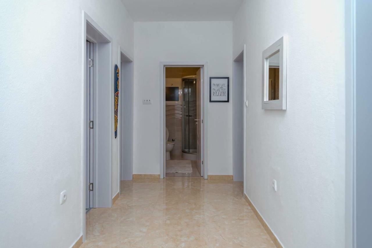 Apartman Mona 포드고리차 외부 사진